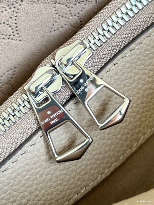 WIS Flore-28*27*10CM LOUIS VUITTON 1128